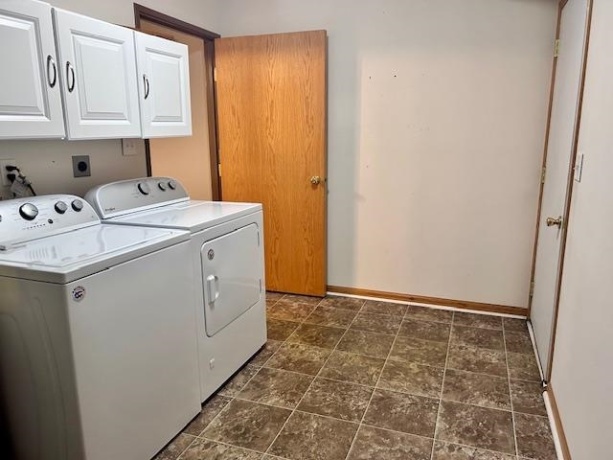 5004 Diane, ROCKFORD, Illinois 61108, 2 Bedrooms Bedrooms, ,2 BathroomsBathrooms,Condominium,For Sale,Diane,202603987