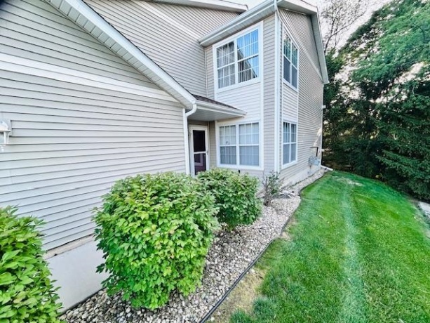 5004 Diane, ROCKFORD, Illinois 61108, 2 Bedrooms Bedrooms, ,2 BathroomsBathrooms,Condominium,For Sale,Diane,202603987