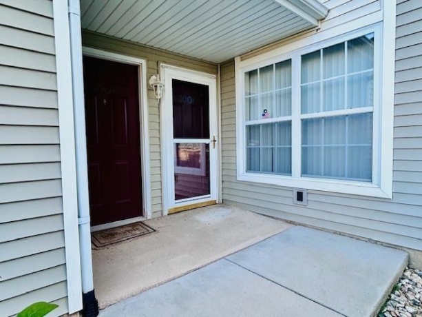 5004 Diane, ROCKFORD, Illinois 61108, 2 Bedrooms Bedrooms, ,2 BathroomsBathrooms,Condominium,For Sale,Diane,202603987