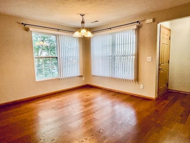 5004 Diane, ROCKFORD, Illinois 61108, 2 Bedrooms Bedrooms, ,2 BathroomsBathrooms,Condominium,For Sale,Diane,202603987