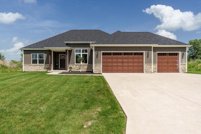 4144 Trimble, ROCKFORD, Illinois 61102, 3 Bedrooms Bedrooms, ,2 BathroomsBathrooms,House,For Sale,Trimble,202603989
