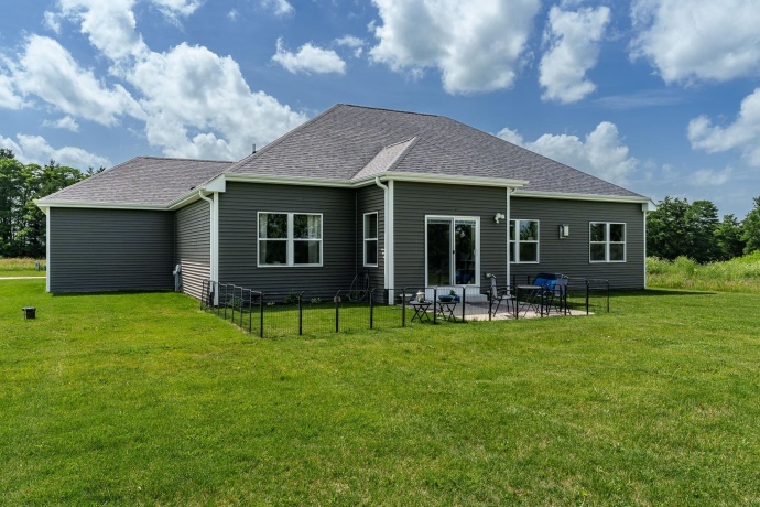 4144 Trimble, ROCKFORD, Illinois 61102, 3 Bedrooms Bedrooms, ,2 BathroomsBathrooms,House,For Sale,Trimble,202603989