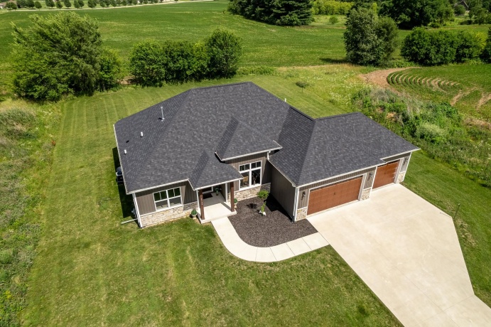 4144 Trimble, ROCKFORD, Illinois 61102, 3 Bedrooms Bedrooms, ,2 BathroomsBathrooms,House,For Sale,Trimble,202603989