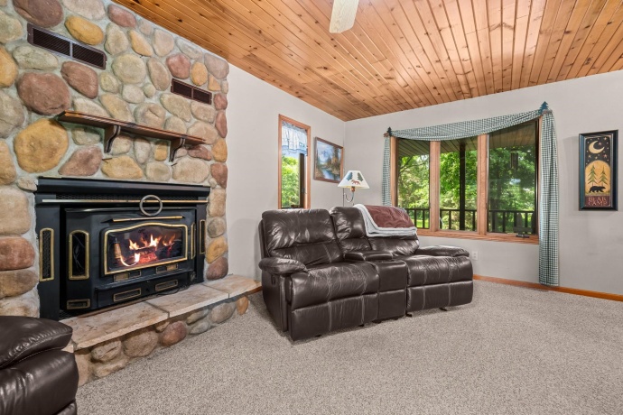 8411 Killbuck, MONROE CENTER, Illinois 61052, 3 Bedrooms Bedrooms, ,3 BathroomsBathrooms,House,For Sale,Killbuck,202603990