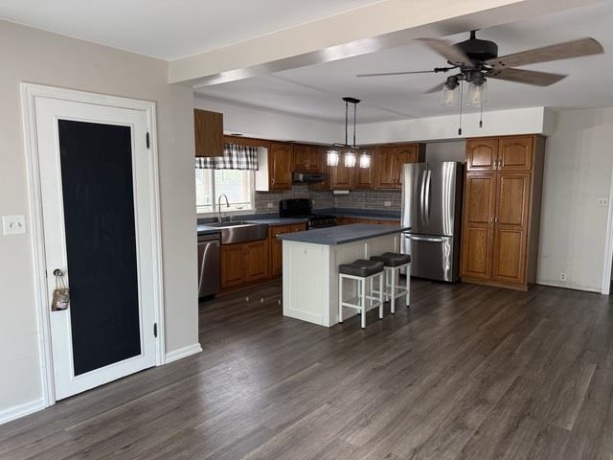 1500 Tonti, LaSalle, Illinois 61301, 4 Bedrooms Bedrooms, ,3 BathroomsBathrooms,House,For Sale,Tonti,202603991