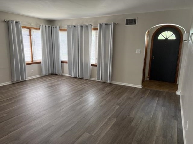 1500 Tonti, LaSalle, Illinois 61301, 4 Bedrooms Bedrooms, ,3 BathroomsBathrooms,House,For Sale,Tonti,202603991