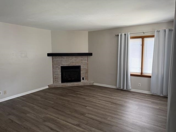 1500 Tonti, LaSalle, Illinois 61301, 4 Bedrooms Bedrooms, ,3 BathroomsBathrooms,House,For Sale,Tonti,202603991