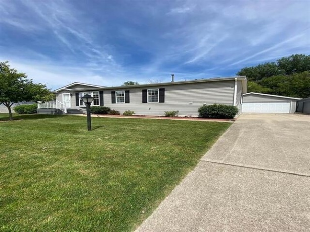 8703 Springwood, ROSCOE, Illinois 61073, 3 Bedrooms Bedrooms, ,2 BathroomsBathrooms,House,For Sale,Springwood,202602247