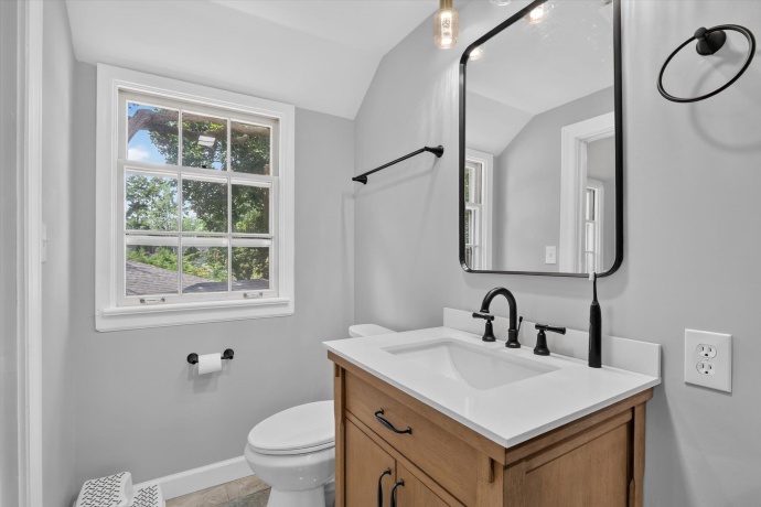 724 Reynolds, ROCKFORD, Illinois 61103, 5 Bedrooms Bedrooms, ,2 BathroomsBathrooms,House,For Sale,Reynolds,202603993