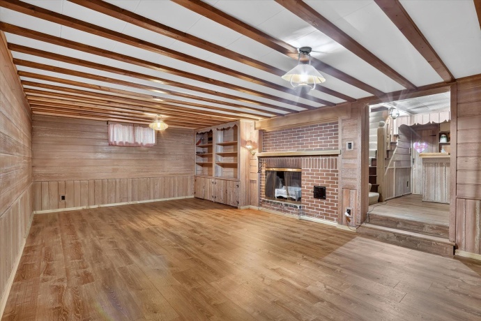 724 Reynolds, ROCKFORD, Illinois 61103, 5 Bedrooms Bedrooms, ,2 BathroomsBathrooms,House,For Sale,Reynolds,202603993