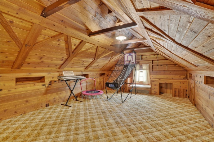 724 Reynolds, ROCKFORD, Illinois 61103, 5 Bedrooms Bedrooms, ,2 BathroomsBathrooms,House,For Sale,Reynolds,202603993