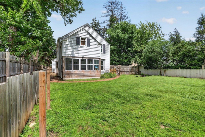 724 Reynolds, ROCKFORD, Illinois 61103, 5 Bedrooms Bedrooms, ,2 BathroomsBathrooms,House,For Sale,Reynolds,202603993