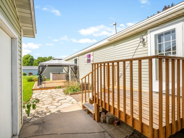 8652 Springwood, ROSCOE, Illinois 61073, 3 Bedrooms Bedrooms, ,2 BathroomsBathrooms,House,For Sale,Springwood,202603996