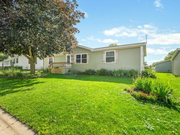 8652 Springwood, ROSCOE, Illinois 61073, 3 Bedrooms Bedrooms, ,2 BathroomsBathrooms,House,For Sale,Springwood,202603996