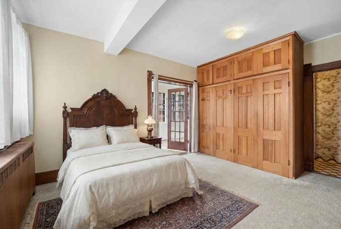 214 State, ELGIN, Illinois 60123, 8 Bedrooms Bedrooms, ,3 BathroomsBathrooms,House,For Sale,State,202603997
