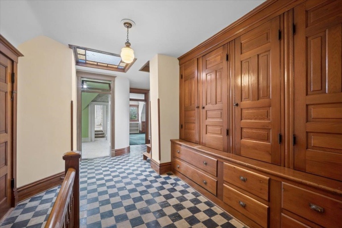 214 State, ELGIN, Illinois 60123, 8 Bedrooms Bedrooms, ,3 BathroomsBathrooms,House,For Sale,State,202603997