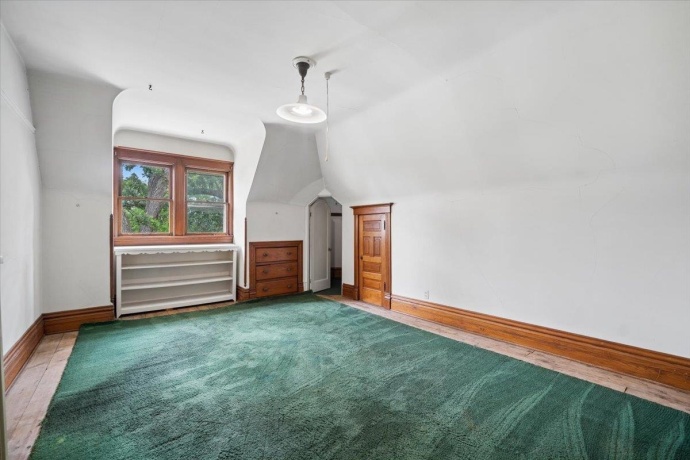 214 State, ELGIN, Illinois 60123, 8 Bedrooms Bedrooms, ,3 BathroomsBathrooms,House,For Sale,State,202603997