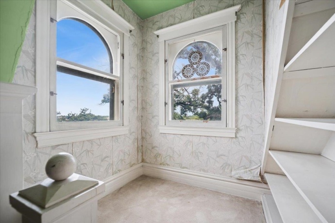 214 State, ELGIN, Illinois 60123, 8 Bedrooms Bedrooms, ,3 BathroomsBathrooms,House,For Sale,State,202603997