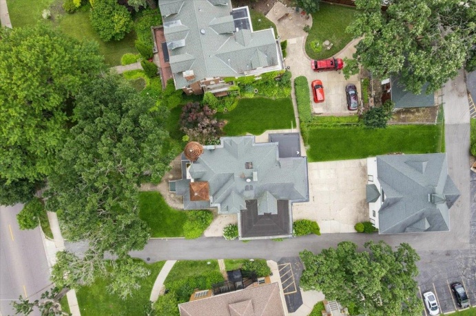 214 State, ELGIN, Illinois 60123, 8 Bedrooms Bedrooms, ,3 BathroomsBathrooms,House,For Sale,State,202603997