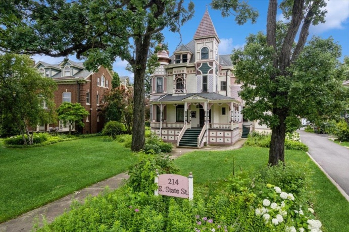 214 State, ELGIN, Illinois 60123, 8 Bedrooms Bedrooms, ,3 BathroomsBathrooms,House,For Sale,State,202603997
