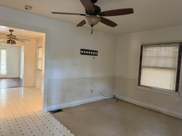 612 Ellis, ROCKFORD, Illinois 61103, 3 Bedrooms Bedrooms, ,1 BathroomBathrooms,House,For Sale,Ellis,202603998