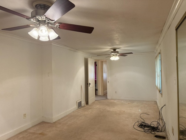 612 Ellis, ROCKFORD, Illinois 61103, 3 Bedrooms Bedrooms, ,1 BathroomBathrooms,House,For Sale,Ellis,202603998
