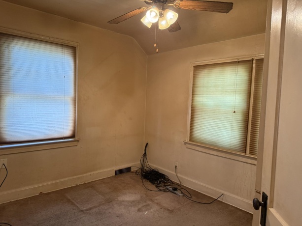 612 Ellis, ROCKFORD, Illinois 61103, 3 Bedrooms Bedrooms, ,1 BathroomBathrooms,House,For Sale,Ellis,202603998