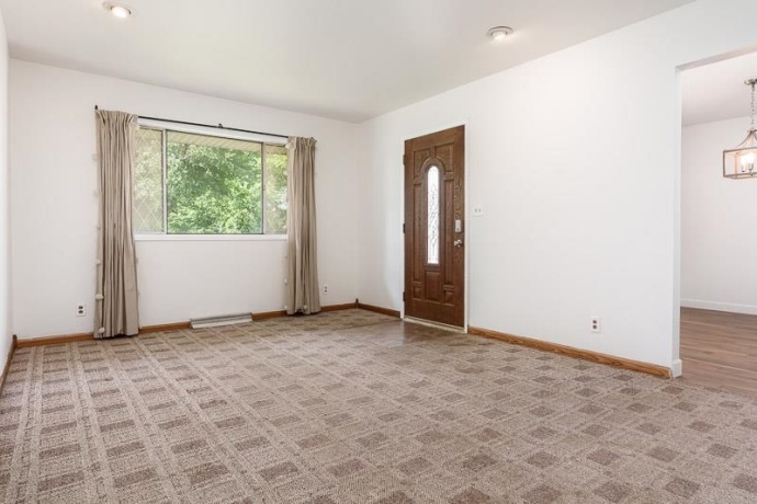 1809 Jonathan, ROCKFORD, Illinois 61103, 3 Bedrooms Bedrooms, ,1 BathroomBathrooms,House,For Sale,Jonathan,202604001