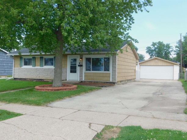 1722 Evans, LOVES PARK, Illinois 61111, 3 Bedrooms Bedrooms, ,1 BathroomBathrooms,House,For Sale,Evans,202604005