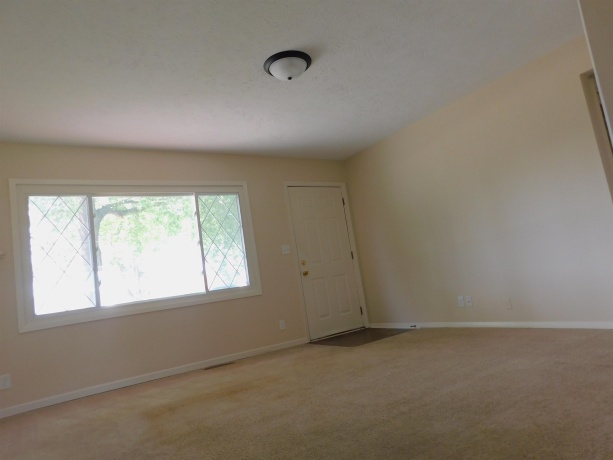 1722 Evans, LOVES PARK, Illinois 61111, 3 Bedrooms Bedrooms, ,1 BathroomBathrooms,House,For Sale,Evans,202604005