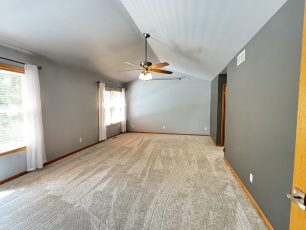 607 Jamestown, BELVIDERE, Illinois 61008, 4 Bedrooms Bedrooms, ,2 BathroomsBathrooms,House,For Sale,Jamestown,202604007