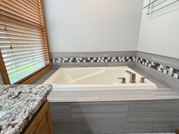 607 Jamestown, BELVIDERE, Illinois 61008, 4 Bedrooms Bedrooms, ,2 BathroomsBathrooms,House,For Sale,Jamestown,202604007