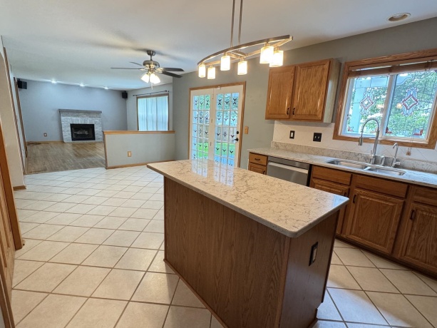 607 Jamestown, BELVIDERE, Illinois 61008, 4 Bedrooms Bedrooms, ,2 BathroomsBathrooms,House,For Sale,Jamestown,202604007
