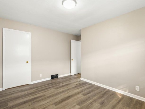820 Cottage Grove, ROCKFORD, Illinois 61103, ,3 - 4 Units,For Sale,Cottage Grove,202604011
