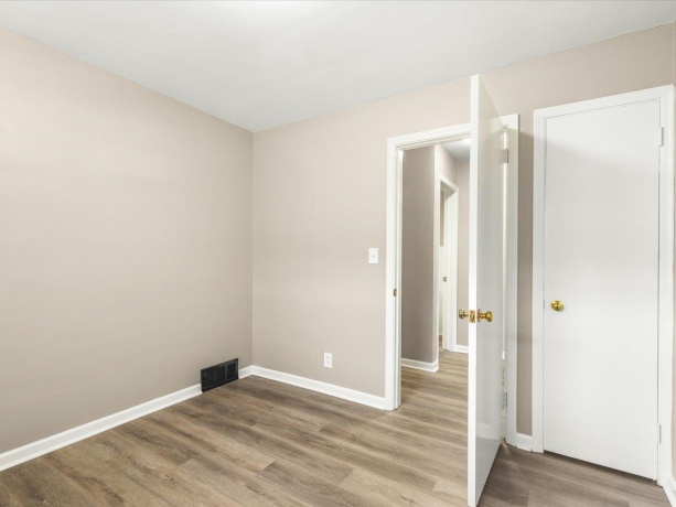 820 Cottage Grove, ROCKFORD, Illinois 61103, ,3 - 4 Units,For Sale,Cottage Grove,202604011