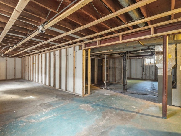 820 Cottage Grove, ROCKFORD, Illinois 61103, ,3 - 4 Units,For Sale,Cottage Grove,202604011