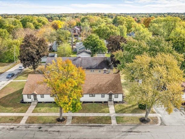 820 Cottage Grove, ROCKFORD, Illinois 61103, ,3 - 4 Units,For Sale,Cottage Grove,202604011