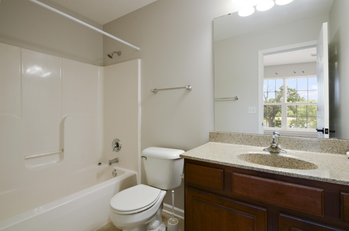 2429 River Oaks, ROCKFORD, Illinois 61102, 2 Bedrooms Bedrooms, ,2 BathroomsBathrooms,Condominium,For Sale,River Oaks,202604015