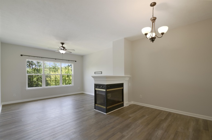 2429 River Oaks, ROCKFORD, Illinois 61102, 2 Bedrooms Bedrooms, ,2 BathroomsBathrooms,Condominium,For Sale,River Oaks,202604015