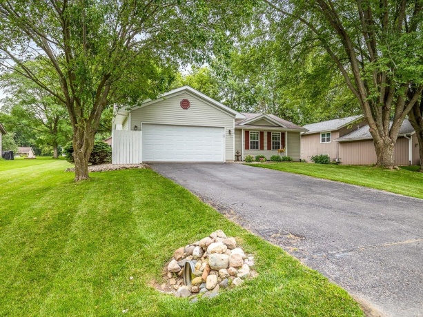 415 Staffordshire, POPLAR GROVE, Illinois 61065, 3 Bedrooms Bedrooms, ,1 BathroomBathrooms,House,For Sale,Staffordshire,202604013