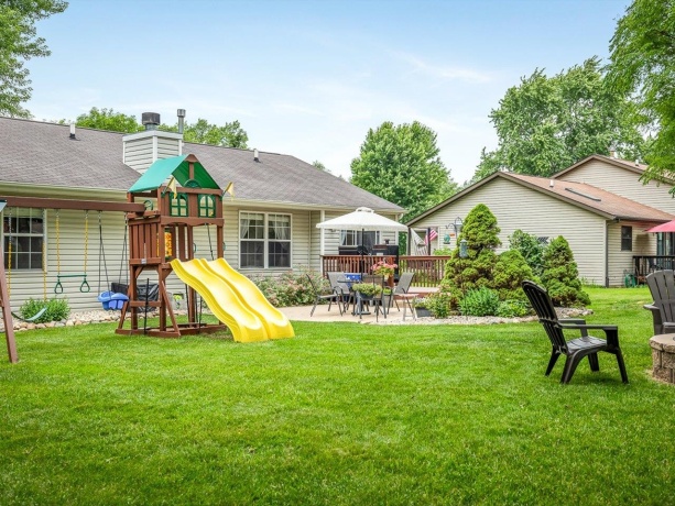 415 Staffordshire, POPLAR GROVE, Illinois 61065, 3 Bedrooms Bedrooms, ,1 BathroomBathrooms,House,For Sale,Staffordshire,202604013