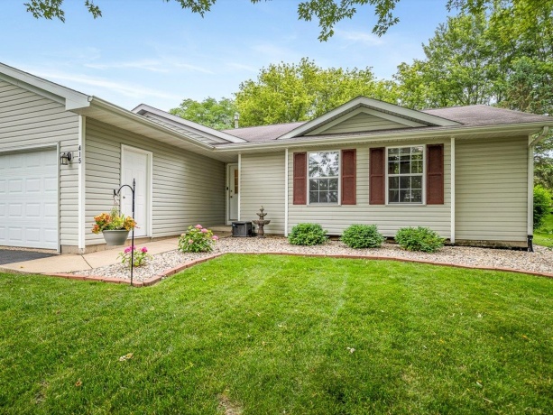 415 Staffordshire, POPLAR GROVE, Illinois 61065, 3 Bedrooms Bedrooms, ,1 BathroomBathrooms,House,For Sale,Staffordshire,202604013