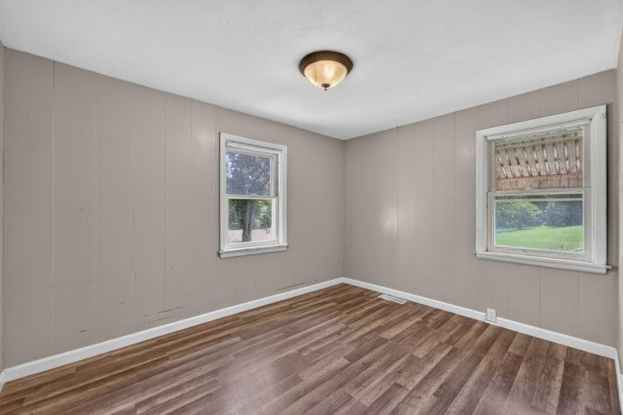 2191 Toms, ROCKFORD, Illinois 61109, 2 Bedrooms Bedrooms, ,1 BathroomBathrooms,House,For Sale,Toms,202604017
