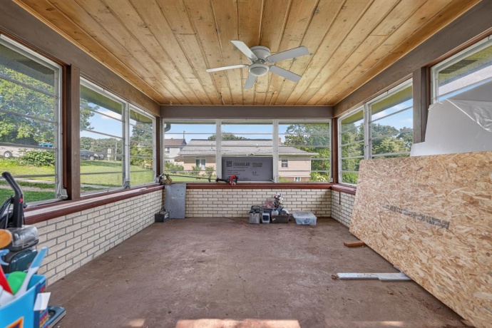2191 Toms, ROCKFORD, Illinois 61109, 2 Bedrooms Bedrooms, ,1 BathroomBathrooms,House,For Sale,Toms,202604017