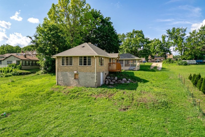 2191 Toms, ROCKFORD, Illinois 61109, 2 Bedrooms Bedrooms, ,1 BathroomBathrooms,House,For Sale,Toms,202604017