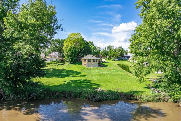 2191 Toms, ROCKFORD, Illinois 61109, 2 Bedrooms Bedrooms, ,1 BathroomBathrooms,House,For Sale,Toms,202604017