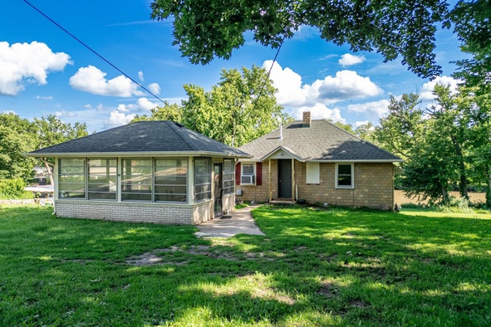 2191 Toms, ROCKFORD, Illinois 61109, 2 Bedrooms Bedrooms, ,1 BathroomBathrooms,House,For Sale,Toms,202604017