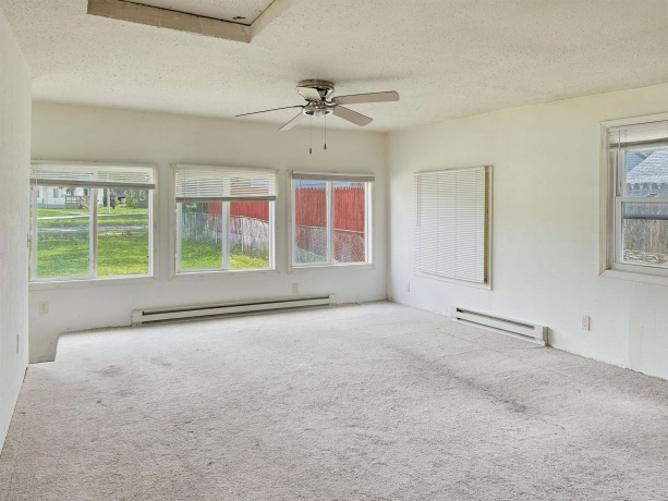 616 Fairview, SOUTH BELOIT, Illinois 61080, 3 Bedrooms Bedrooms, ,1 BathroomBathrooms,House,For Sale,Fairview,202604018
