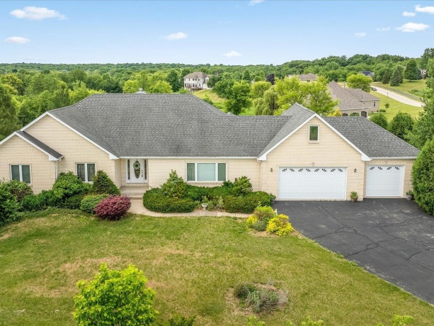 12754 Overlook, ROSCOE, Illinois 61073, 4 Bedrooms Bedrooms, ,2 BathroomsBathrooms,House,For Sale,Overlook,202603473