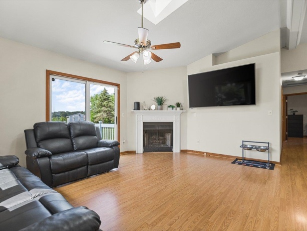 207 Tamarack Hollow, POPLAR GROVE, Illinois 61065, 3 Bedrooms Bedrooms, ,2 BathroomsBathrooms,House,For Sale,Tamarack Hollow,202604020